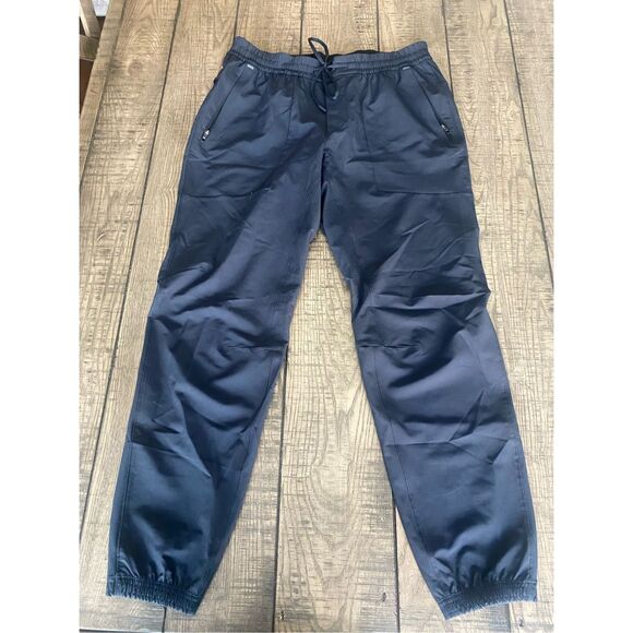 Lululemon license to train men’s jogger - Picture 1 of 5